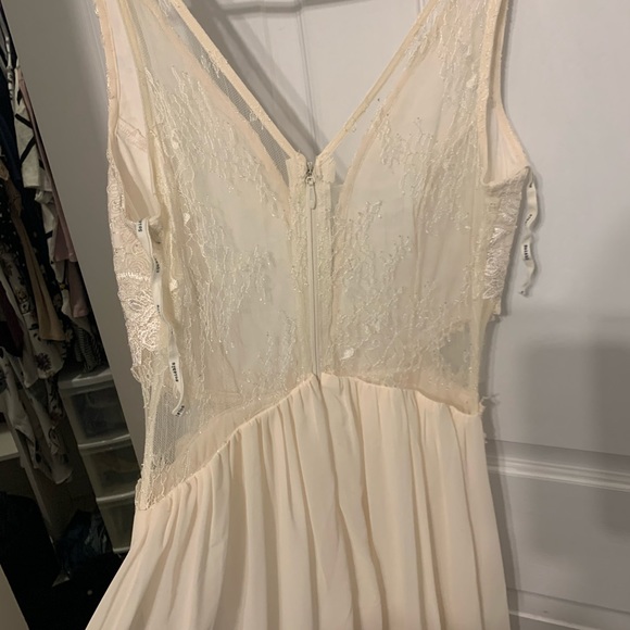 💠 Lace Gown 💠 NWOT❗️ beautiful on ❗️ - Picture 3 of 4